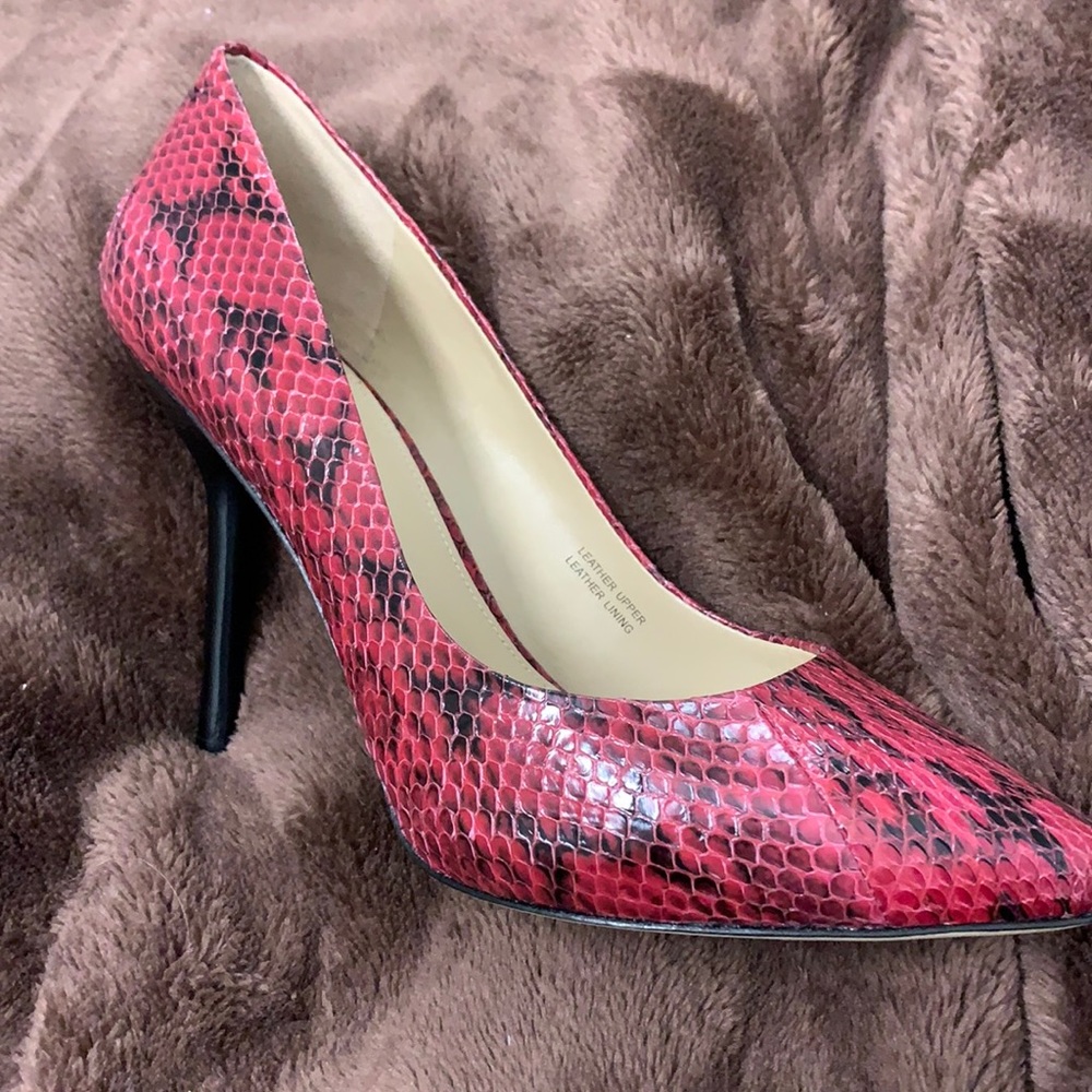 Via Spiga “Mia” - Deep Red Python Heels 8.5 Brand New in Original Box